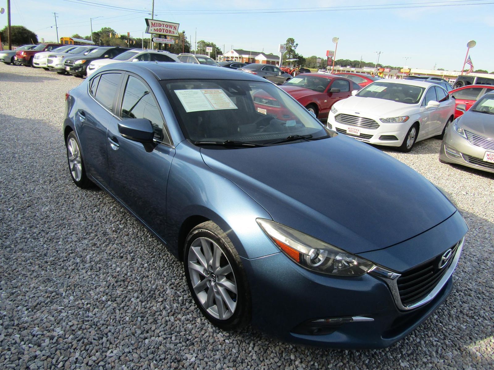 2017 MAZDA Mazda3