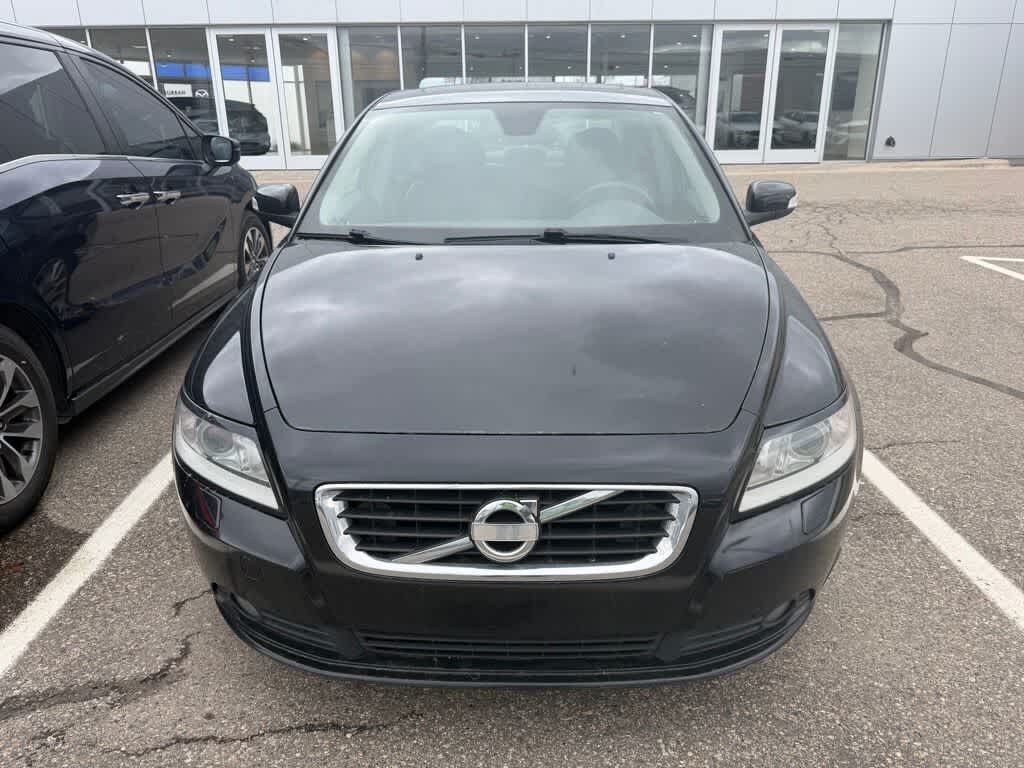 2011 VOLVO S40
