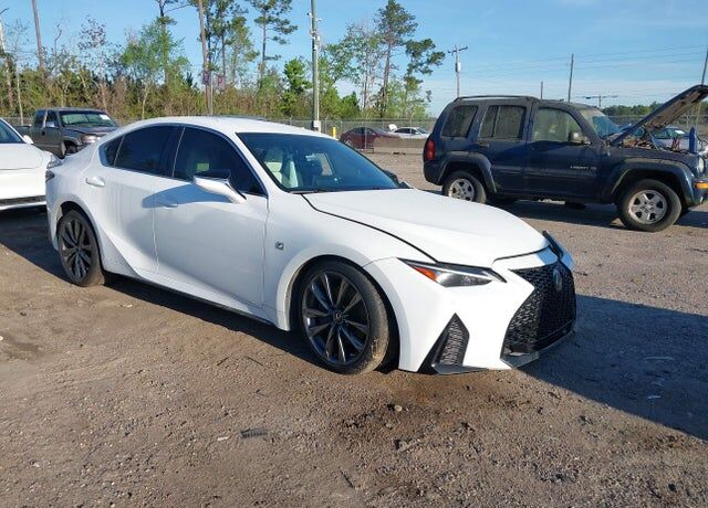 2021 LEXUS IS