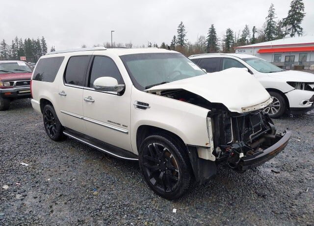 2010 CADILLAC Escalade