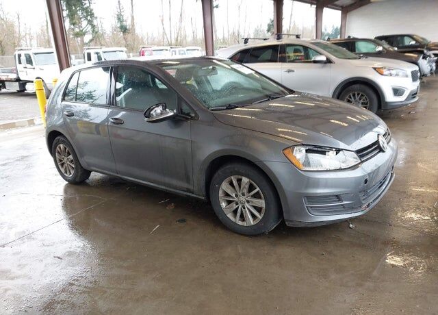 2016 VOLKSWAGEN Golf