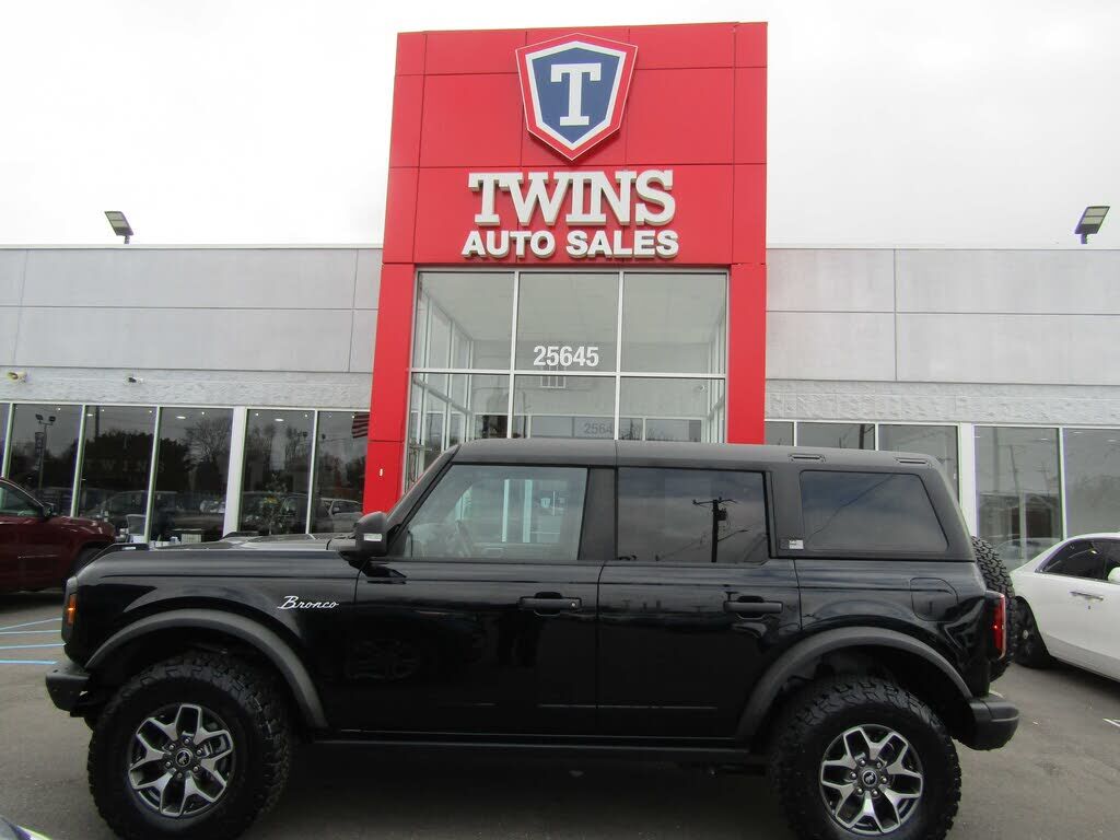 2023 FORD Bronco