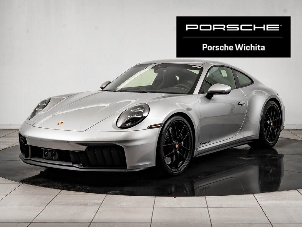 2025 PORSCHE 911