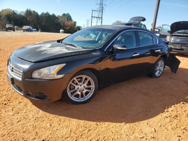 2011 NISSAN Maxima