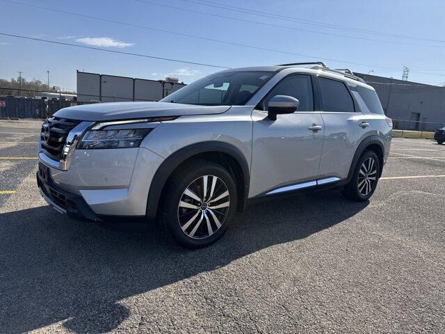 2023 NISSAN Pathfinder