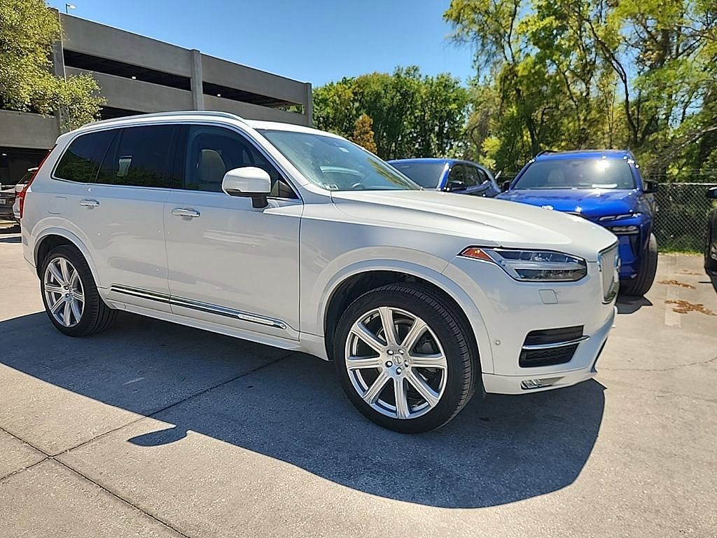 2018 VOLVO XC90