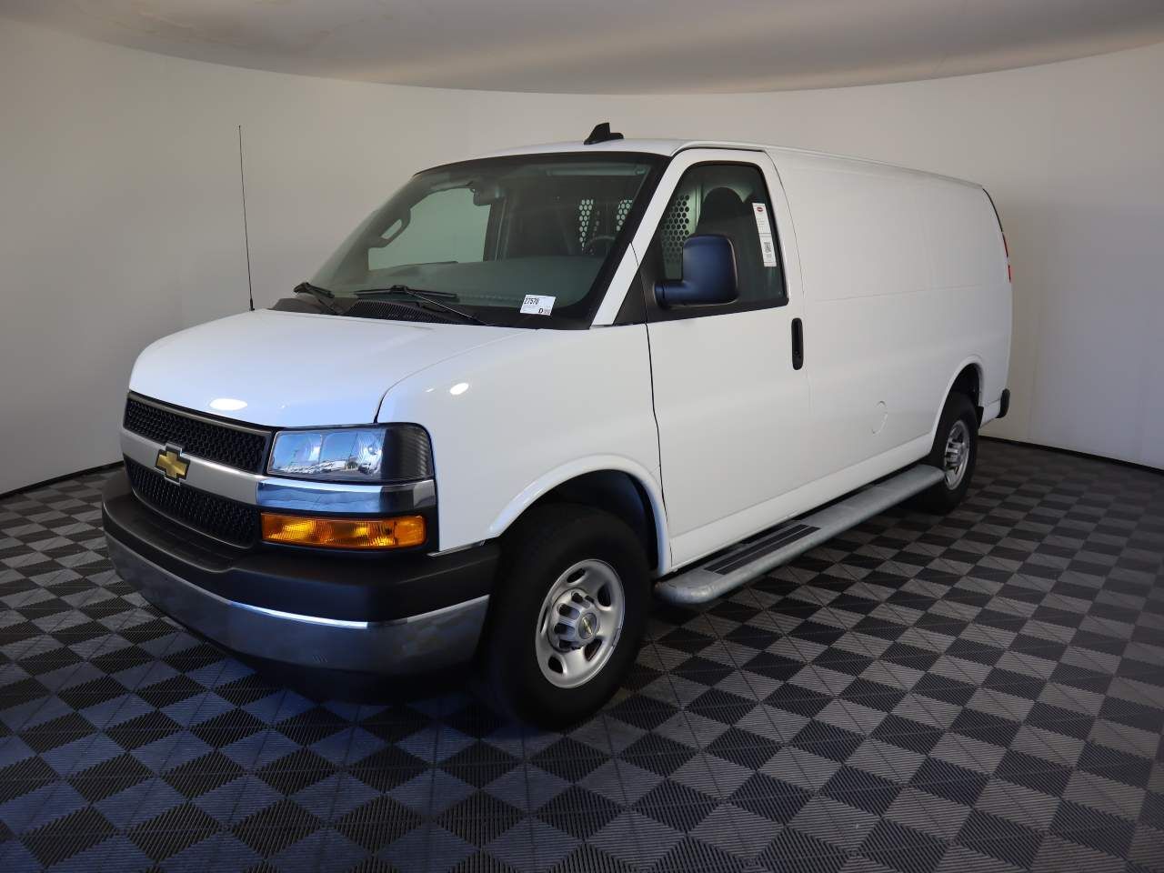 2024 CHEVROLET Express