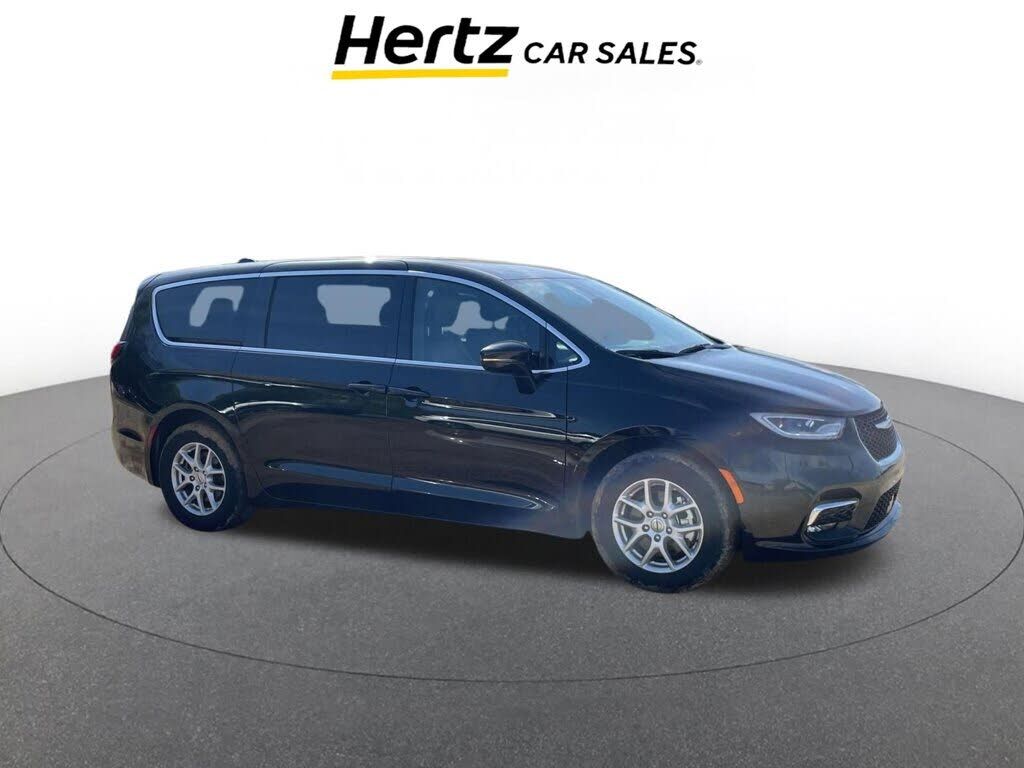 2025 CHRYSLER Pacifica