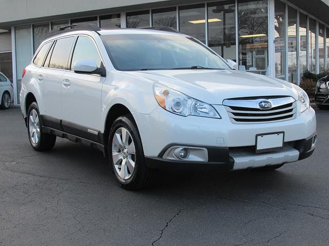 2011 SUBARU Outback
