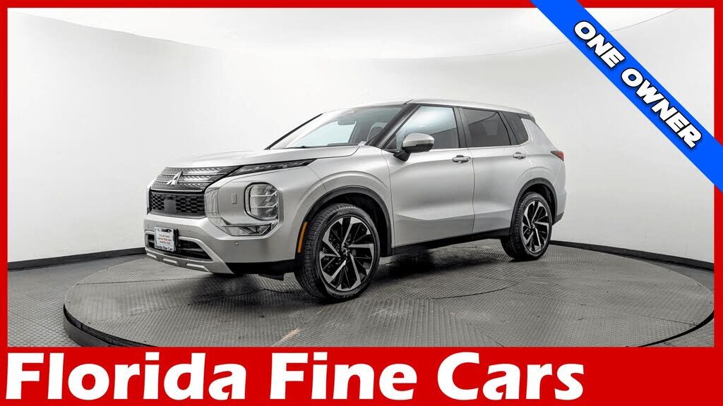 2024 MITSUBISHI Outlander