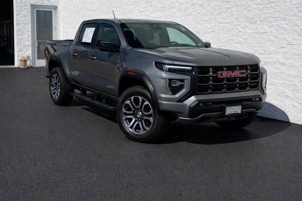2024 GMC Canyon