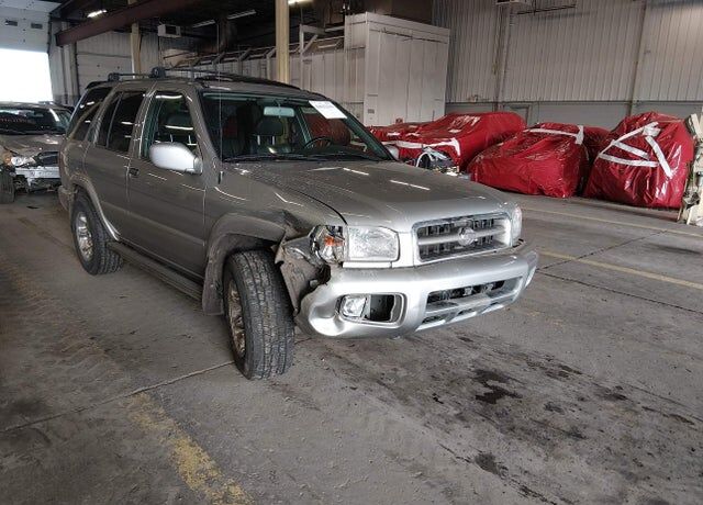 2001 NISSAN Pathfinder
