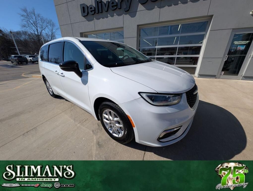 2024 CHRYSLER Pacifica