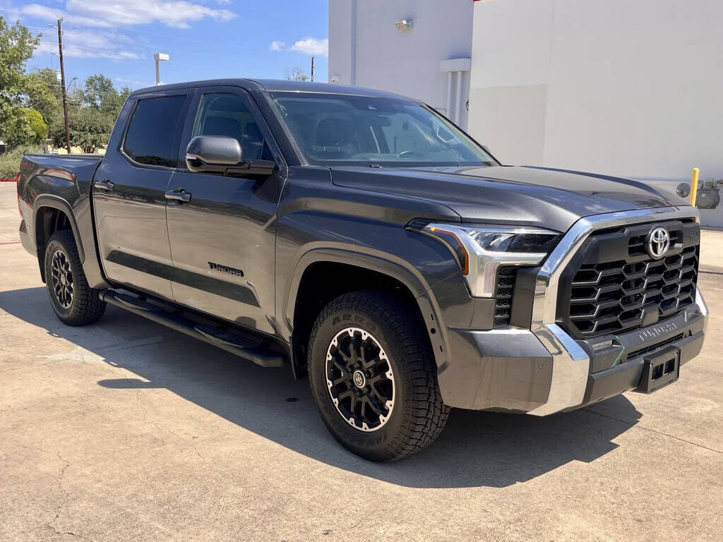 2023 TOYOTA Tundra