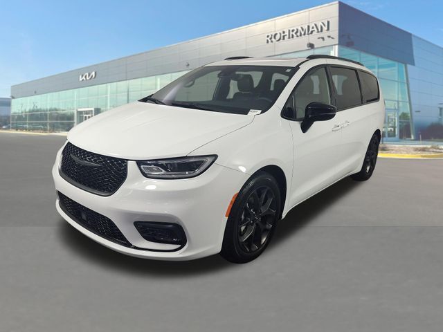 2025 CHRYSLER Pacifica