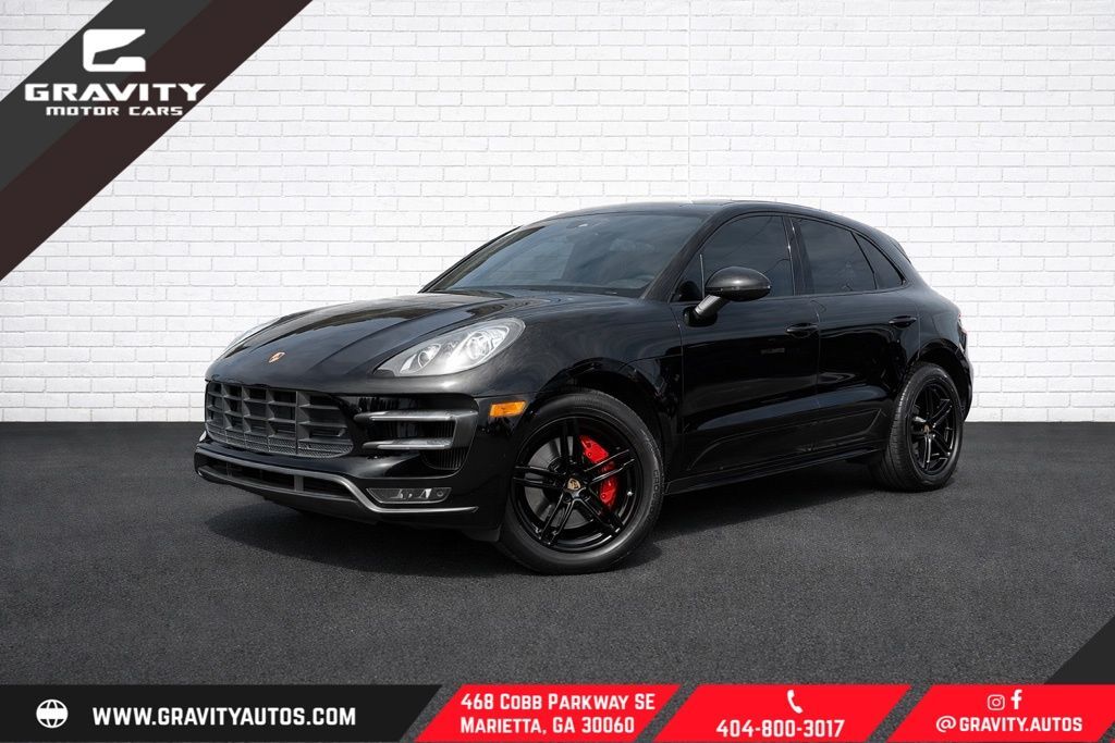 2016 PORSCHE Macan