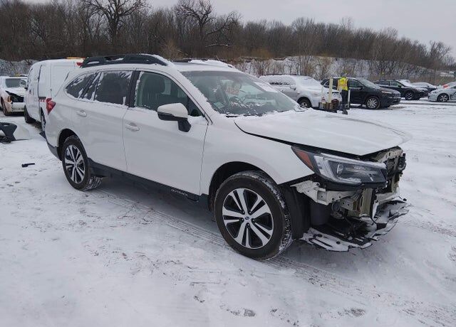 2018 SUBARU Outback