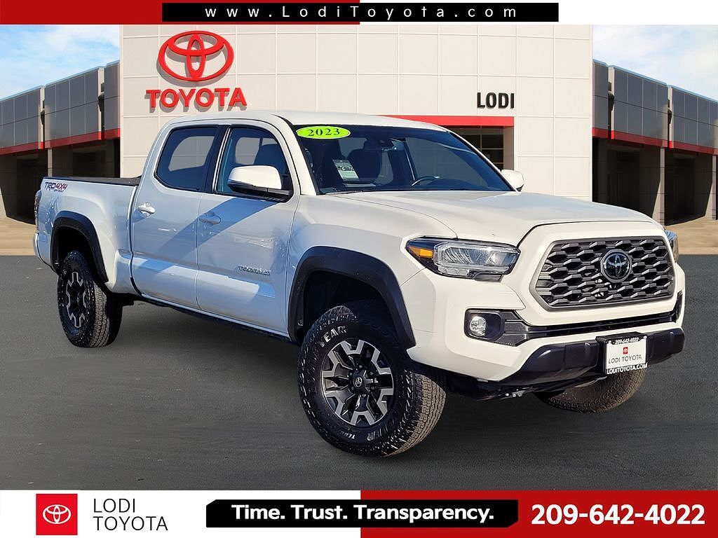 2023 TOYOTA Tacoma