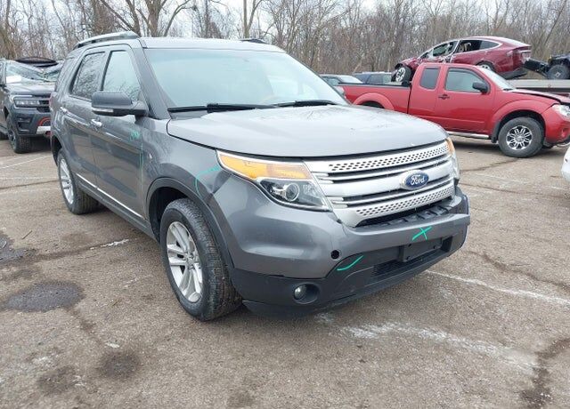 2014 FORD Explorer