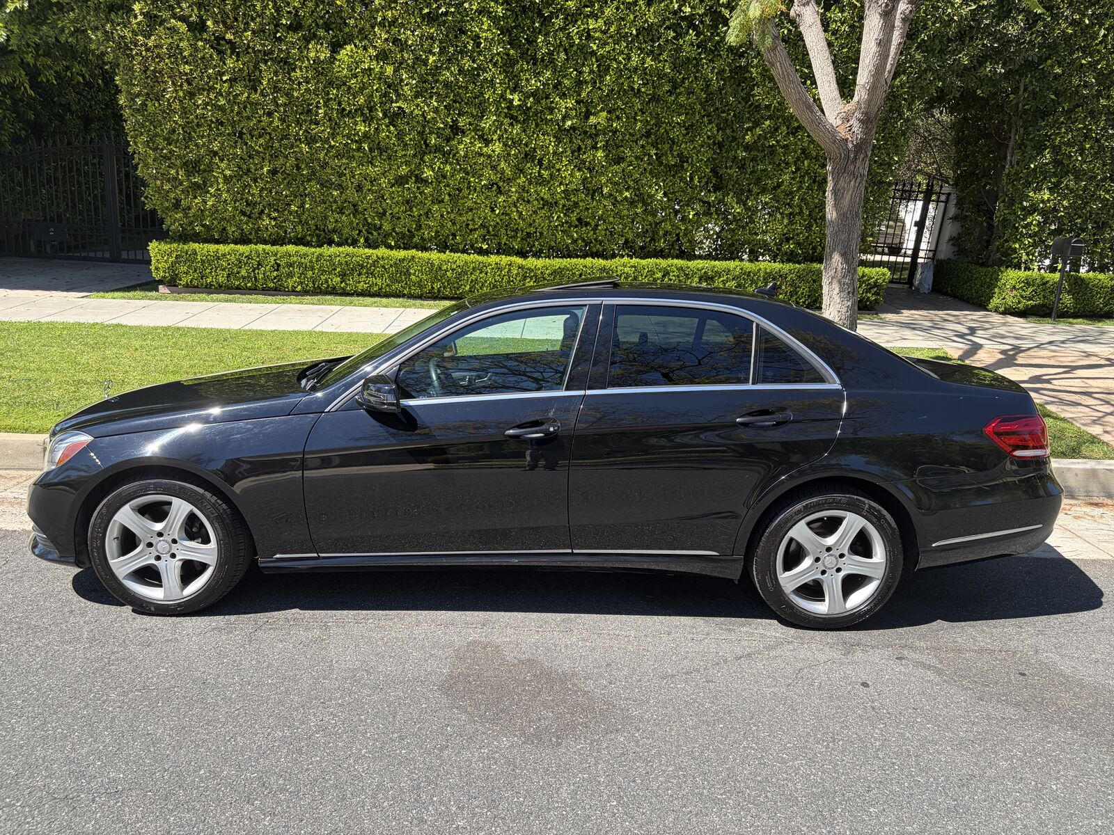 2014 MERCEDES-BENZ E-Class