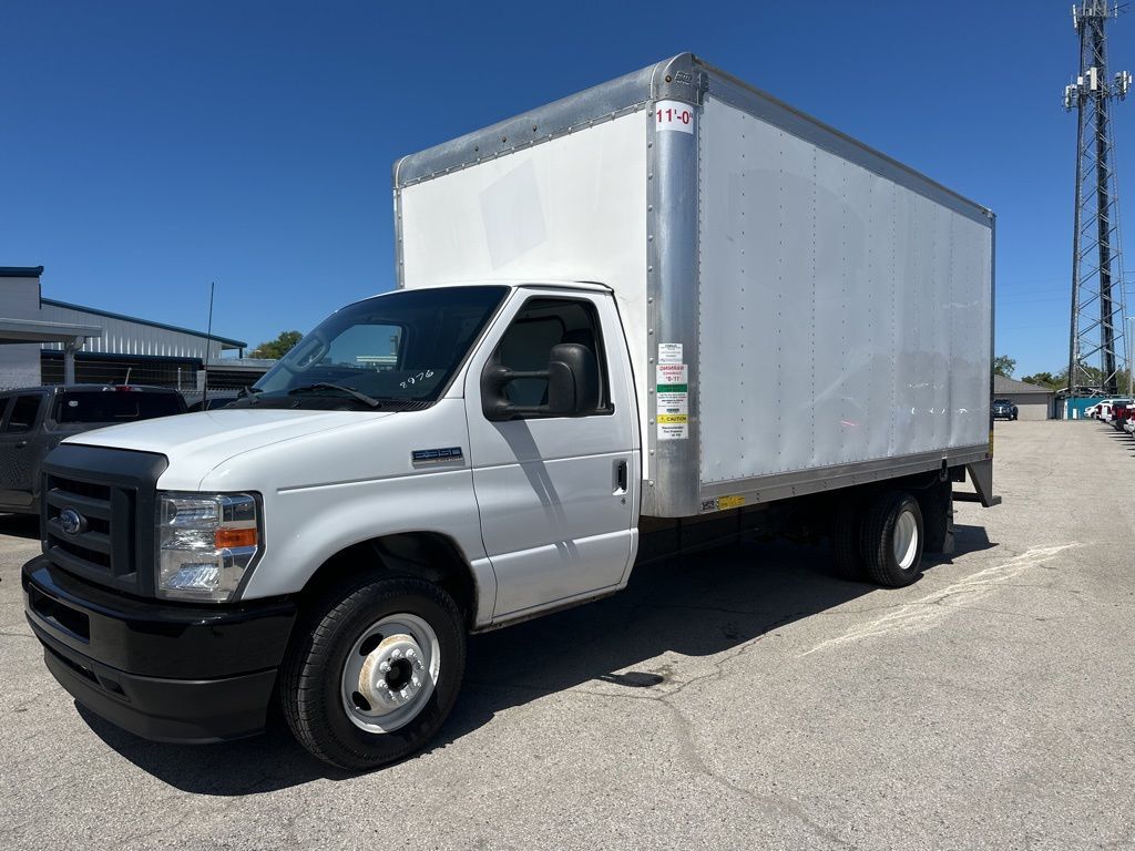 2023 FORD E-350