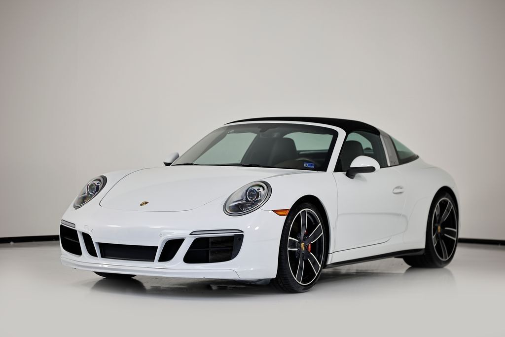 2018 PORSCHE 911