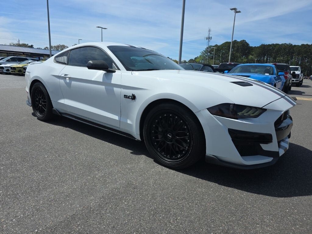 2019 FORD Mustang
