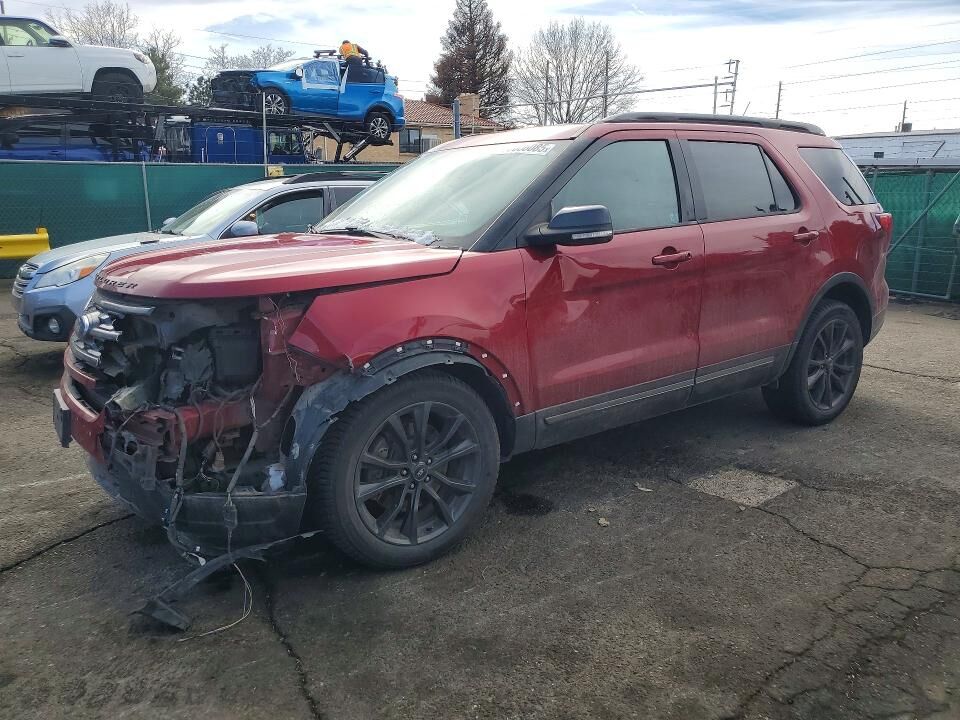 2018 FORD Explorer