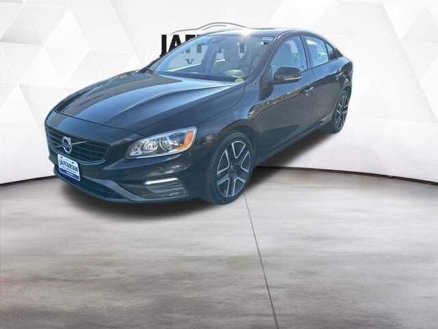 2018 VOLVO S60