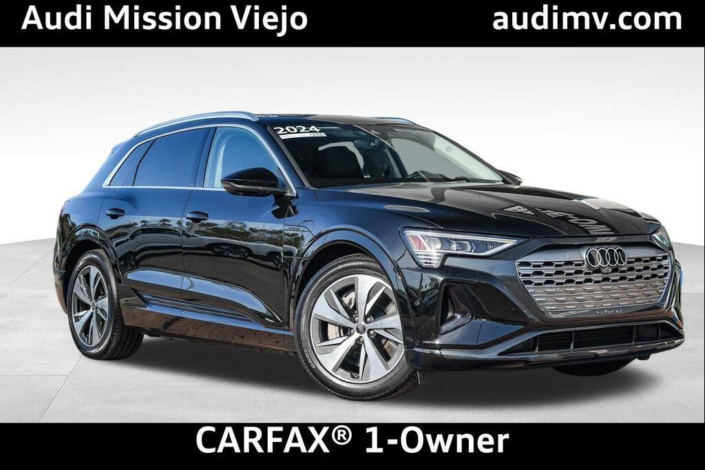 2024 AUDI Q8