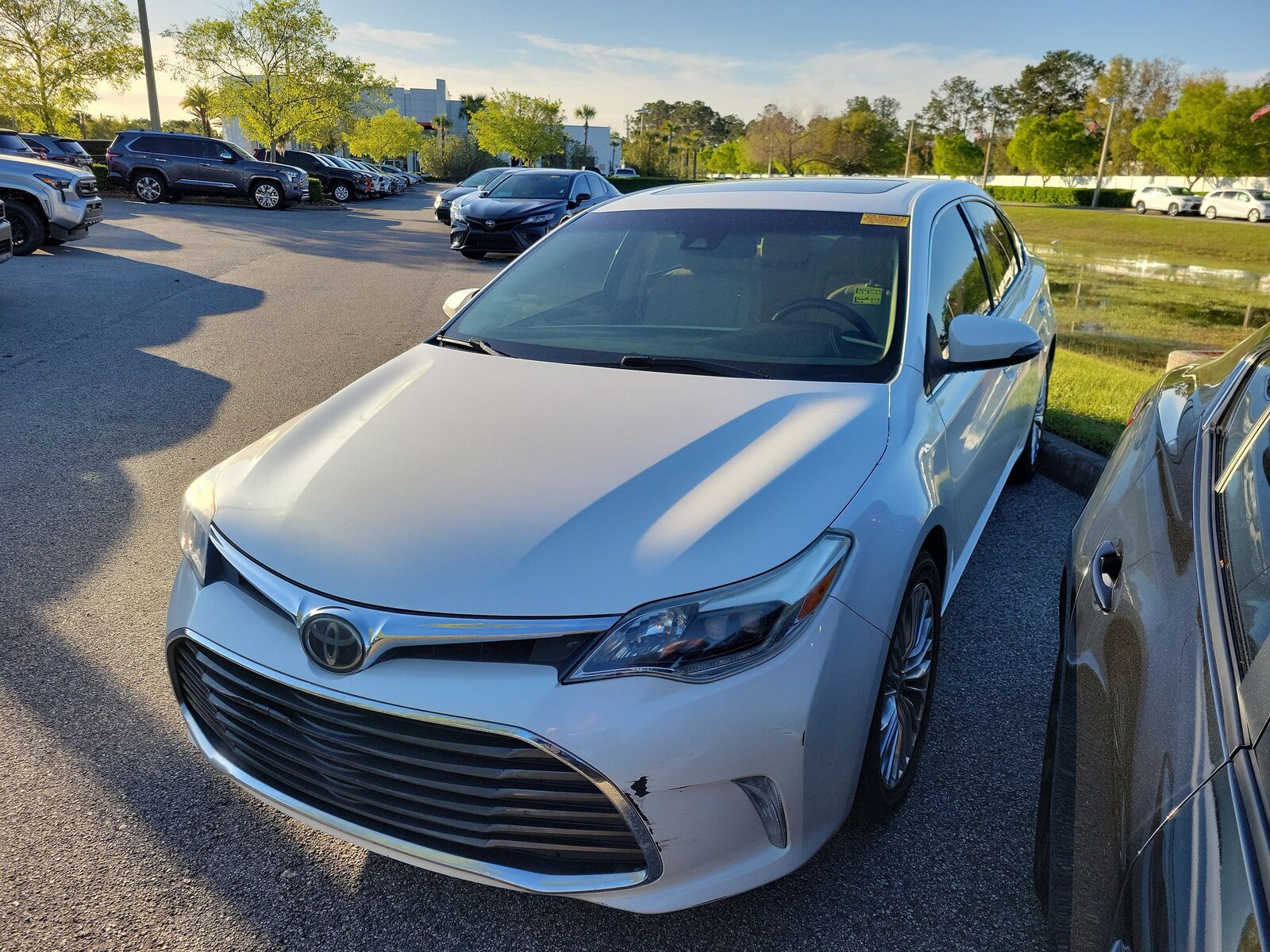 2017 TOYOTA Avalon