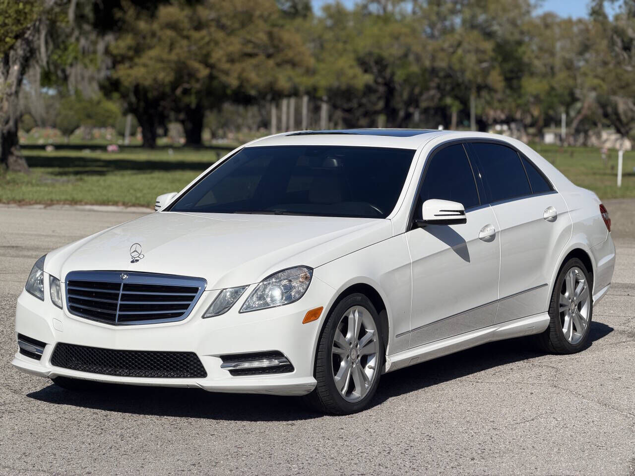2013 MERCEDES-BENZ E-Class