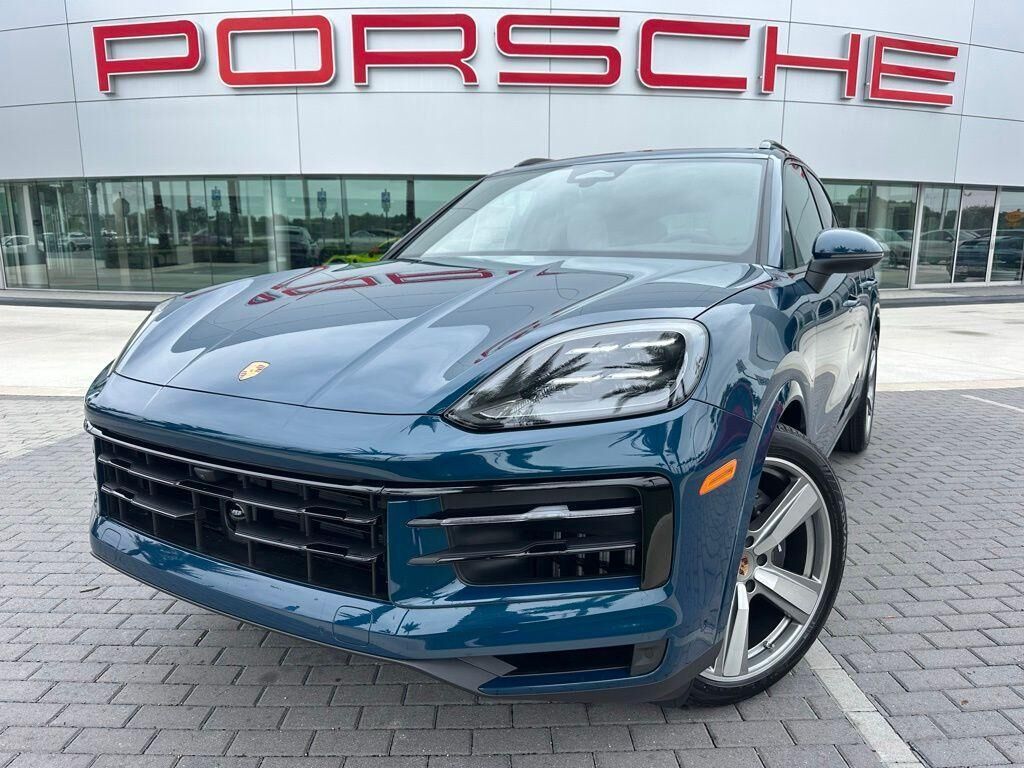 2026 PORSCHE Cayenne