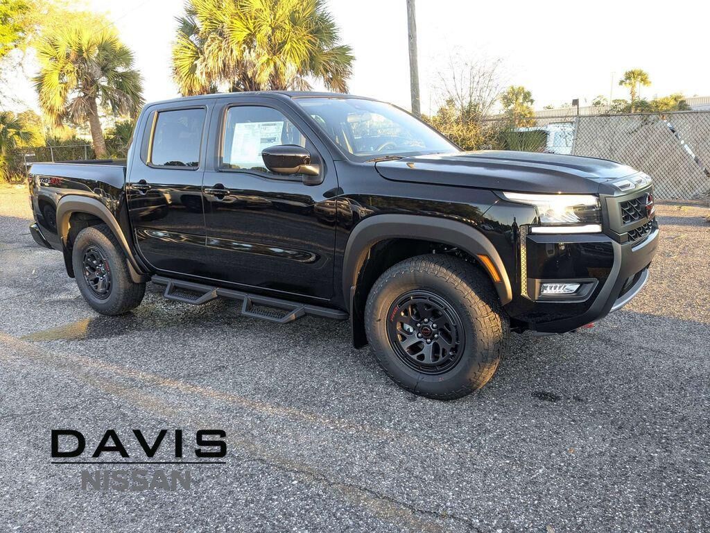 2026 NISSAN Frontier