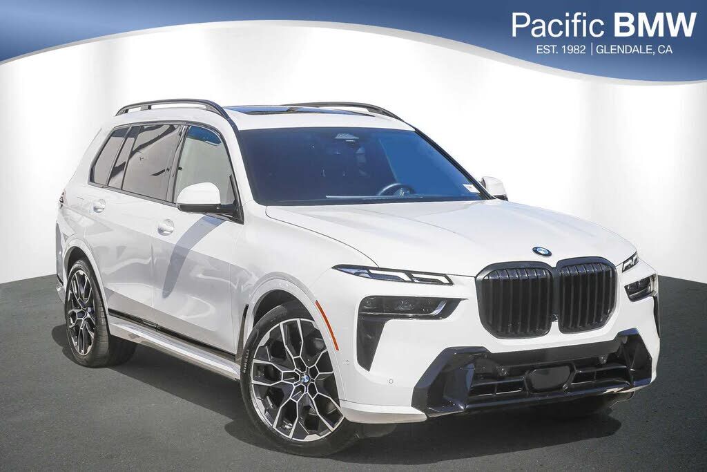 2023 BMW X7