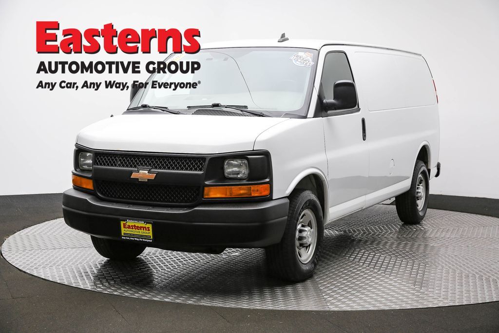 2017 CHEVROLET Express