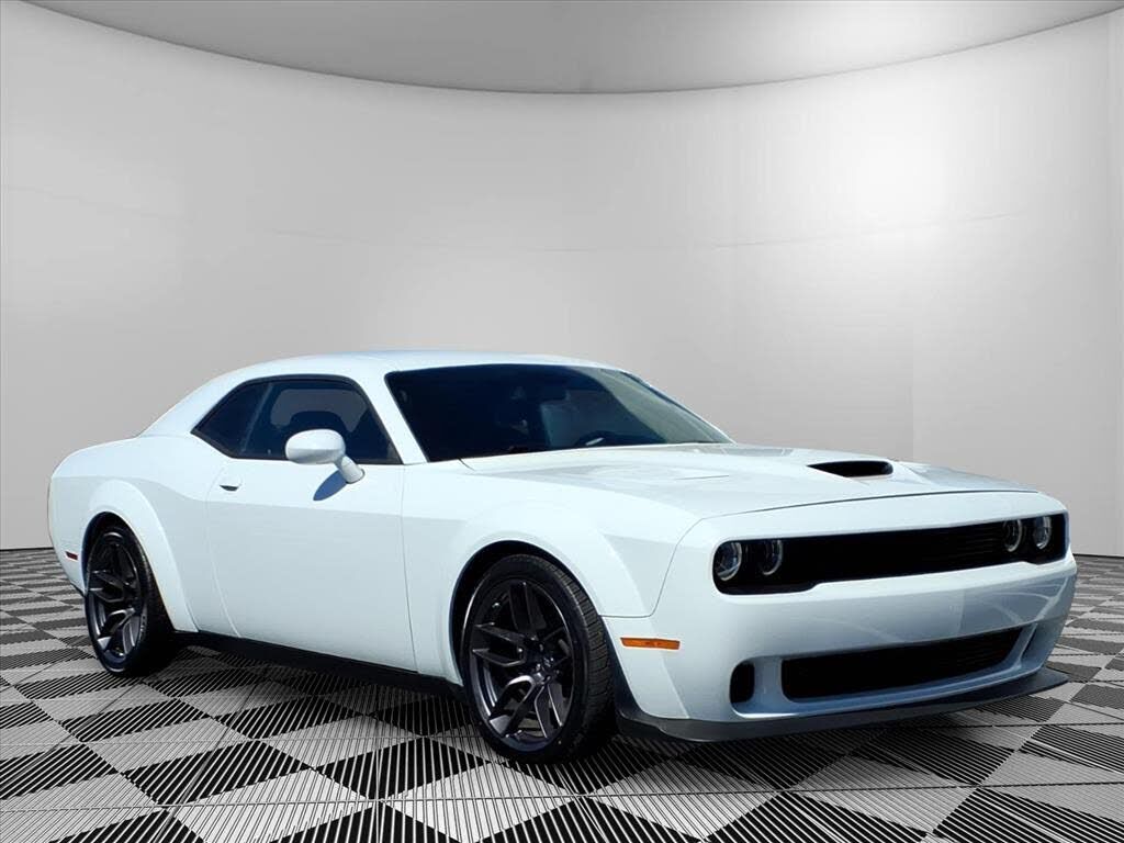 2020 DODGE Challenger