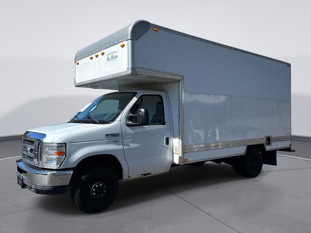 2013 FORD E-350