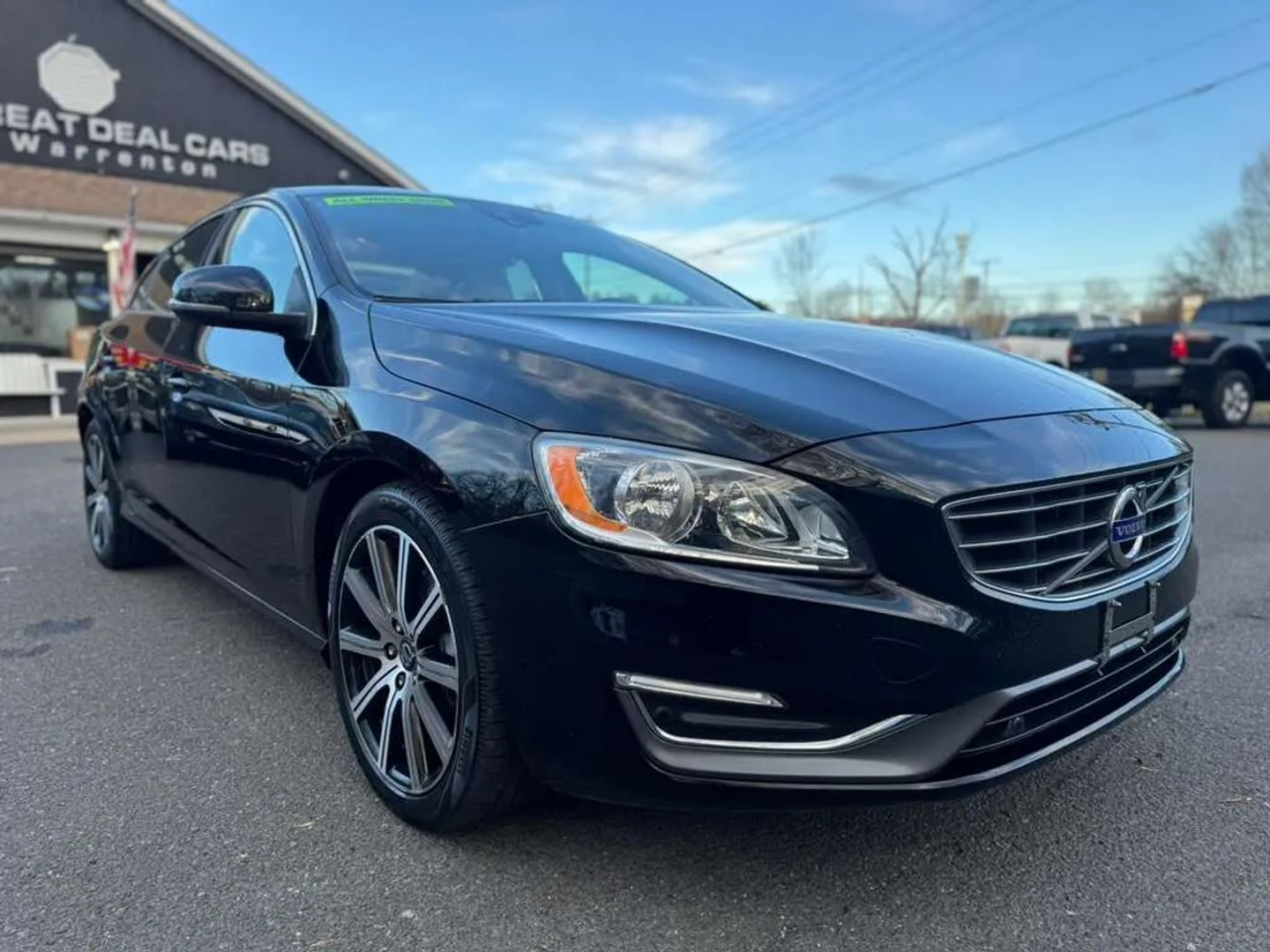 2017 VOLVO S60