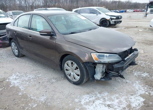 2013 VOLKSWAGEN Jetta