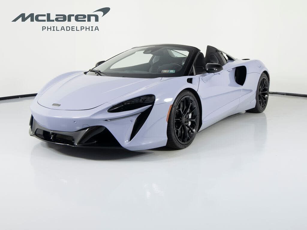 2025 MCLAREN ARTURA