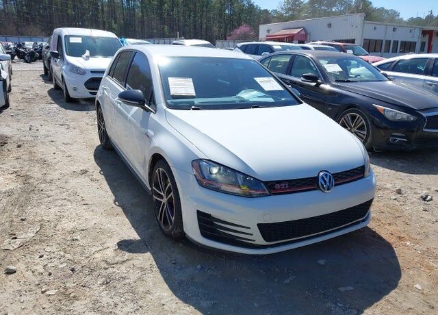2017 VOLKSWAGEN Golf GTI