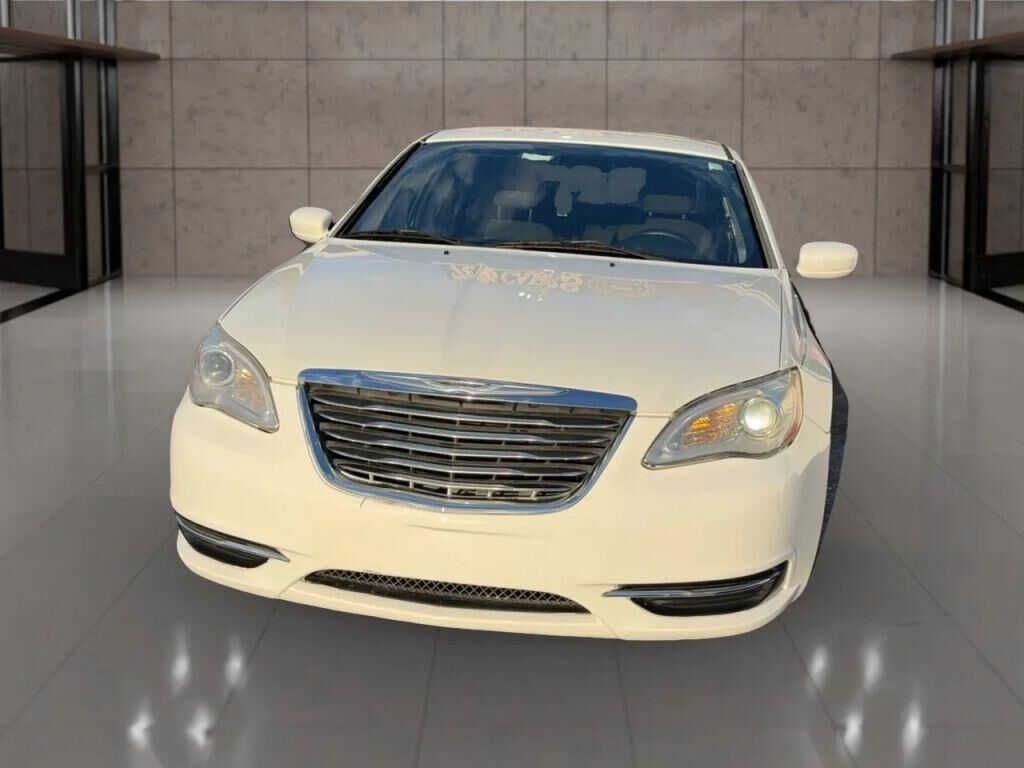 2012 CHRYSLER 200