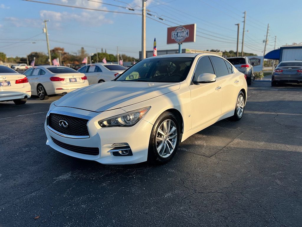 2015 Infiniti Q50