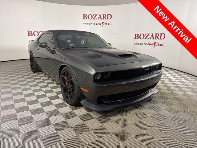 2017 DODGE Challenger