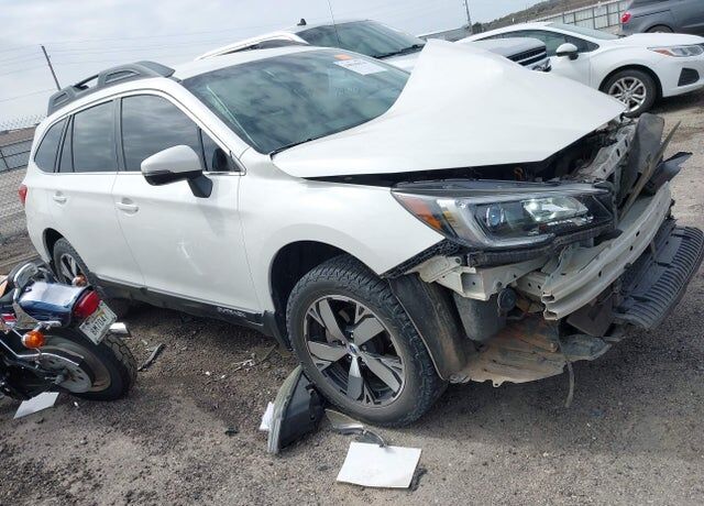 2018 SUBARU Outback