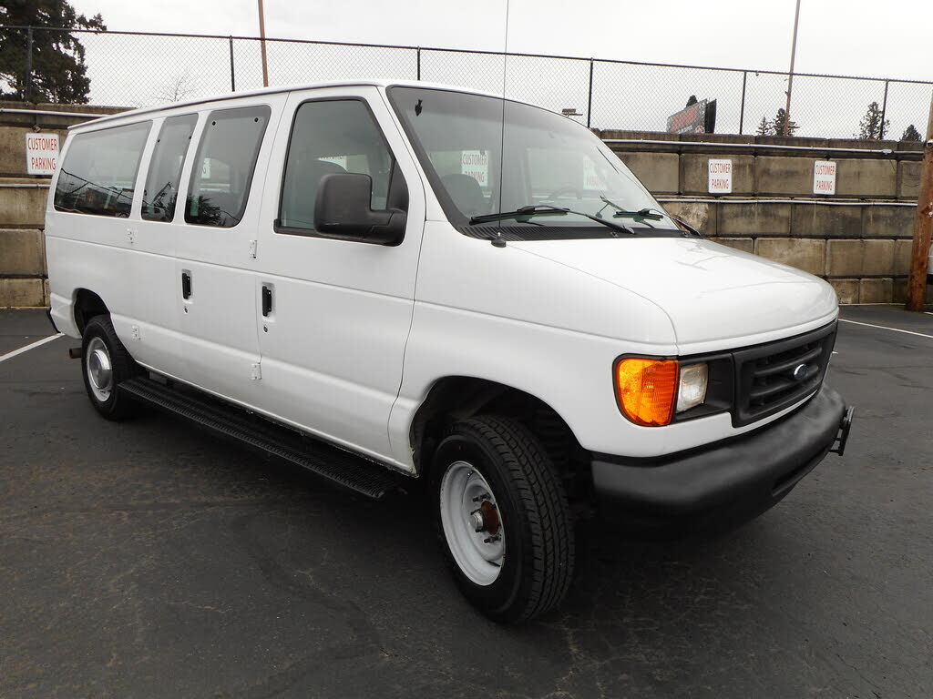 2006 FORD E-350