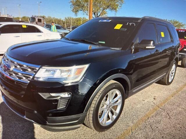 2018 FORD Explorer