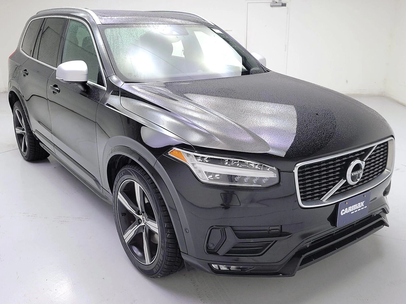 2019 VOLVO XC90