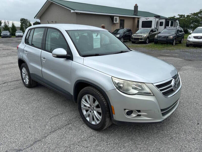 2010 VOLKSWAGEN Tiguan